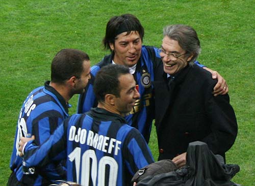 赛报上的比 赛报上的比